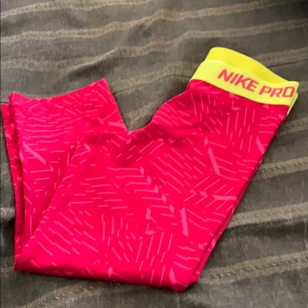 Nike capris